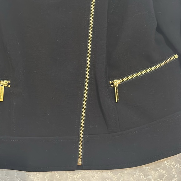 Gorgeous Michael Kors Jacket - Picture 3 of 10